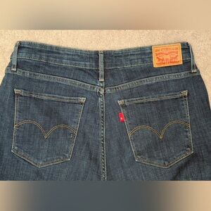 Levi's Classic Indigo Jeans